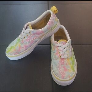 VANS skate shoes canvas sneakers leather details and a vibrant colors size 2